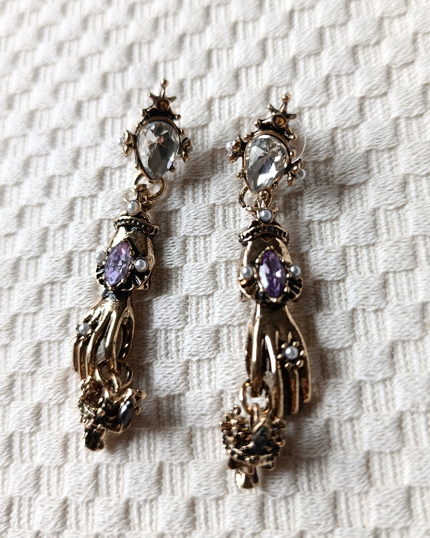 Shadiva Antik Gold El Figürlü Kristal Küpe