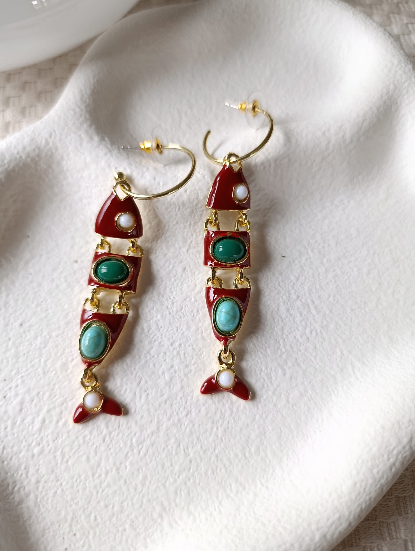 Shadiva Bohem Tarz Turkuaz Taşlı Bordo Balık Küpe