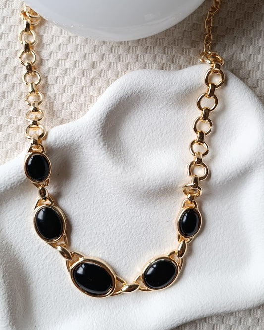 Shadiva Siyah Oval Taşlı Gold Zincir Kolye