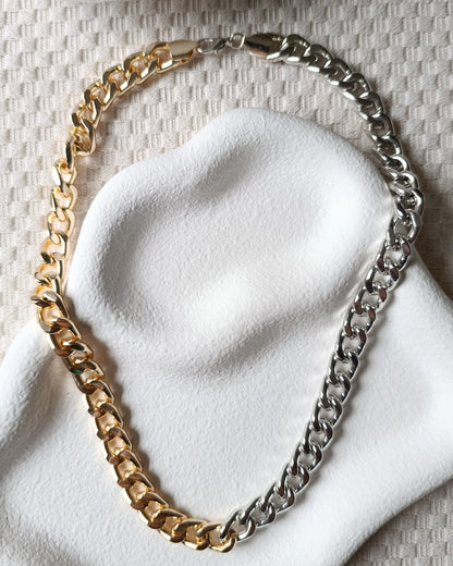 Shadiva Çift Renkli Halka Zincir Kolye