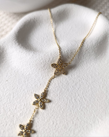 Shadiva Zirkon Taşlı Gold Çiçekli Y Kolye