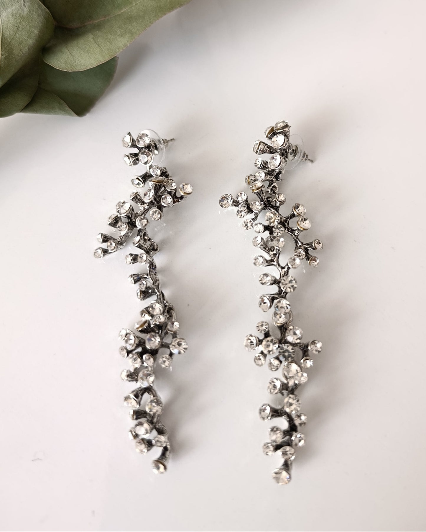 Shadiva Kristal Taşlı Sallantılı Dal Küpe