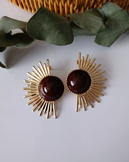 Shadiva Güneş Formlu Bordo Taşlı Gold Küpe