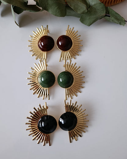 Shadiva Güneş Formlu Yeşil Taşlı Gold Küpe