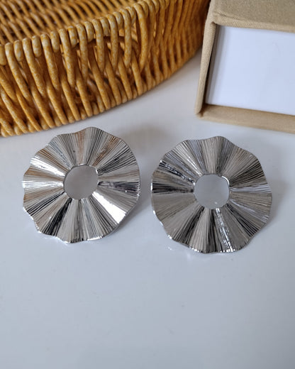 Shadiva Dalgalı Dokulu  Silver Modern Halka Küpe