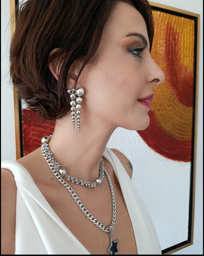 Shadiva Gümüş Tonlu Salkım Top Detaylı Modern Tasarım Kolye