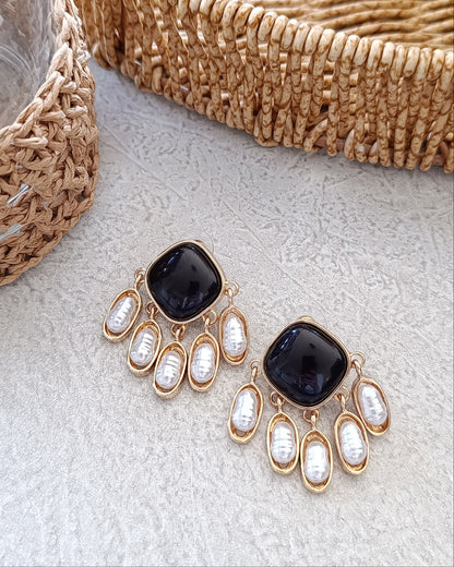 Shadiva Siyah Kare Taşlı ve İncili Sallantılı Vintage Küpe
