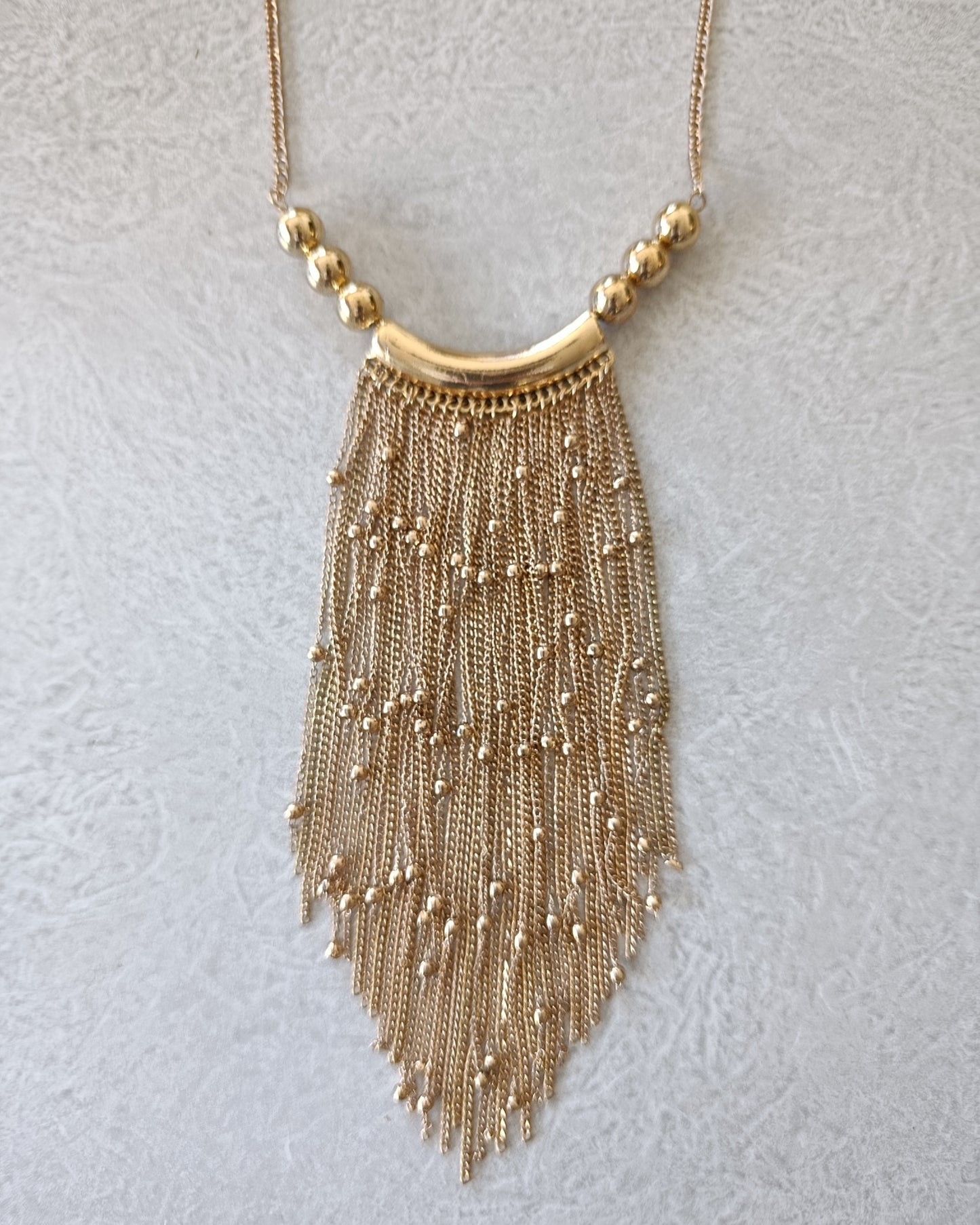 Shadiva Gold Zincir Sarkıtlı Modern Tasarım Kolye