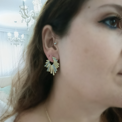 Shadiva Taş Geçiş Gold Yelpaze Küpe